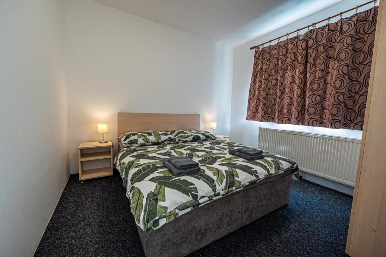 Xlsuite Apartment Comfort Piest'any Exterior foto